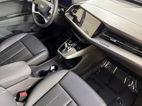 Used 2023 Audi Q4 e-tron Premium Plus w/ Premium Plus AWD/4WD image 15