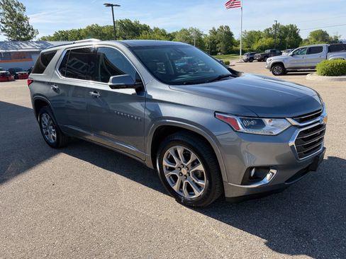 Used 2018 Chevrolet Traverse Premier w/ LPO, Floor Liner Package AWD/4WD image 7