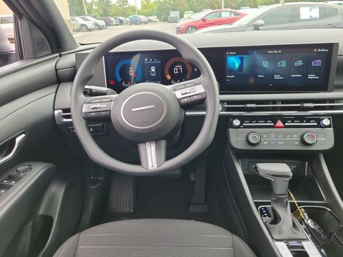 New 2025 Hyundai Santa Cruz SE image 10