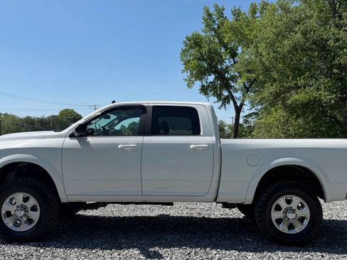 Used 2018 RAM 2500 Big Horn w/ Sport Appearance Group AWD/4WD image 4