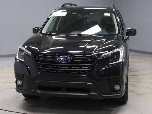 Used 2022 Subaru Forester Premium image 6