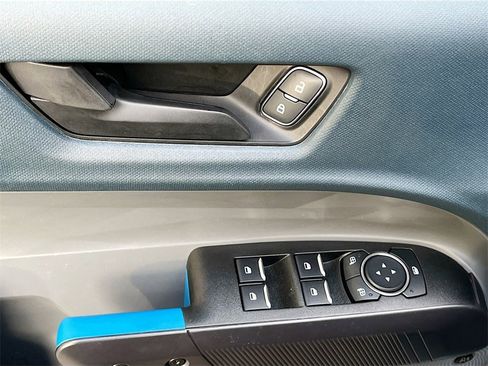 Used 2025 Ford Maverick Lobo image 18