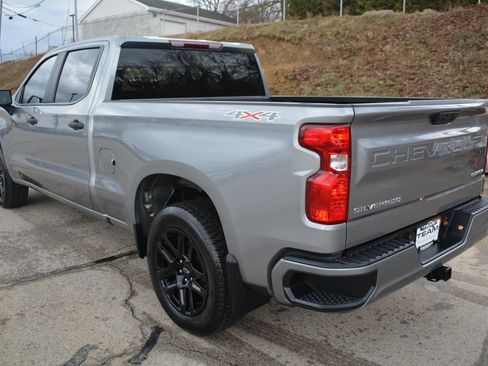 Used 2023 Chevrolet Silverado 1500 Custom image 7