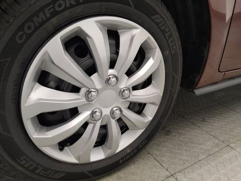 Used 2024 Mitsubishi Mirage ES FWD image 31