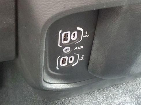 Used 2025 RAM 1500 Big Horn AWD/4WD image 31