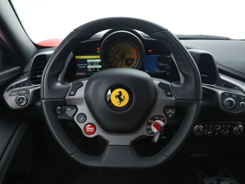 Certified 2015 Ferrari 458 Italia Coupe RWD image 6