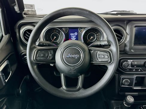 Used 2022 Jeep Gladiator Sport image 17