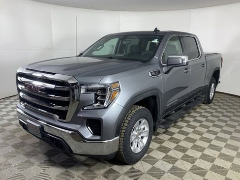 Used 2019 GMC Sierra 1500 SLE w/ SLE Value Package image 2