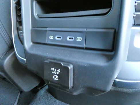 New 2026 RAM 1500 Big Horn AWD/4WD image 13