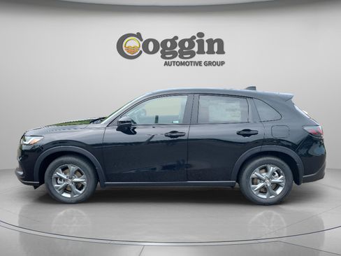 New 2026 Honda HR-V LX image 2