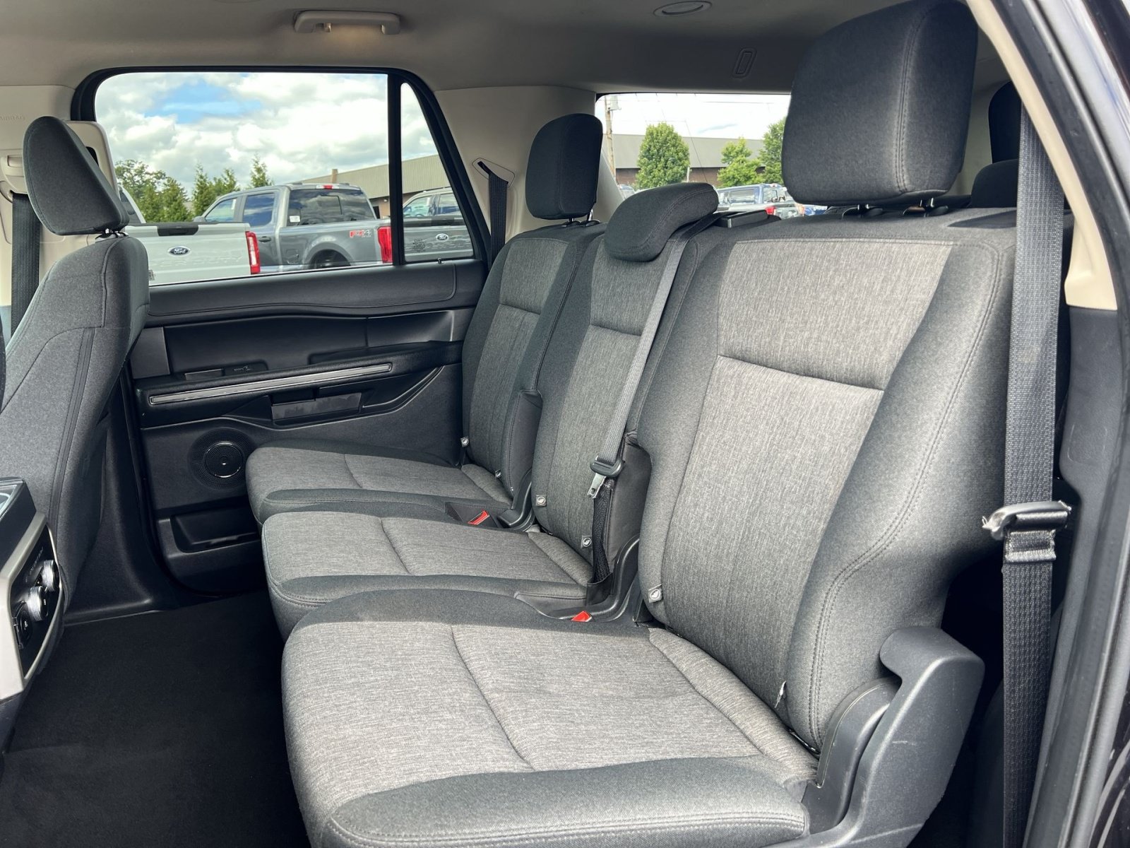 Used 2024 Ford Expedition Max XLT AWD/4WD image 24