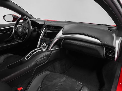 Used 2018 Acura NSX AWD/4WD image 22