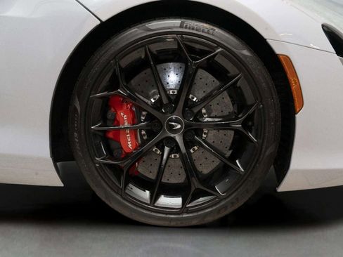 Used 2023 McLaren Artura RWD image 38