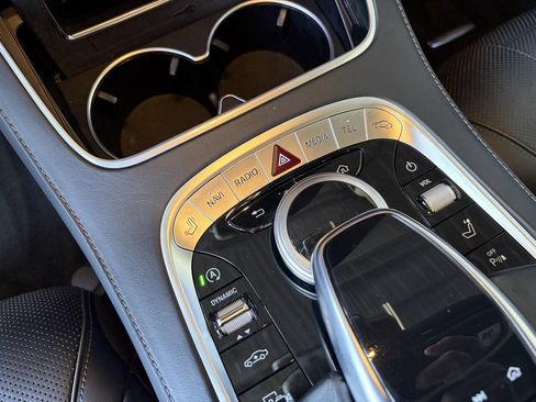 Used 2020 Mercedes-Benz S 560 Sedan image 22