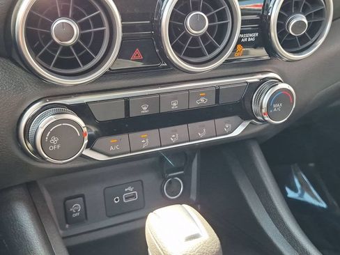 Used 2025 Nissan Sentra S FWD image 22