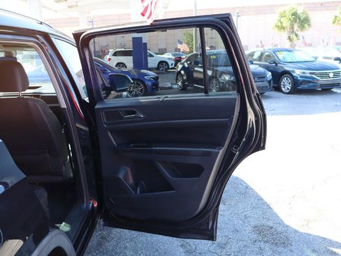Used 2018 Volkswagen Atlas SEL FWD image 20