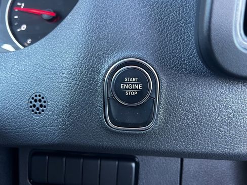 Used 2024 Mercedes-Benz Sprinter 2500 image 24