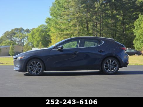 Used 2023 MAZDA MAZDA3 s FWD image 4