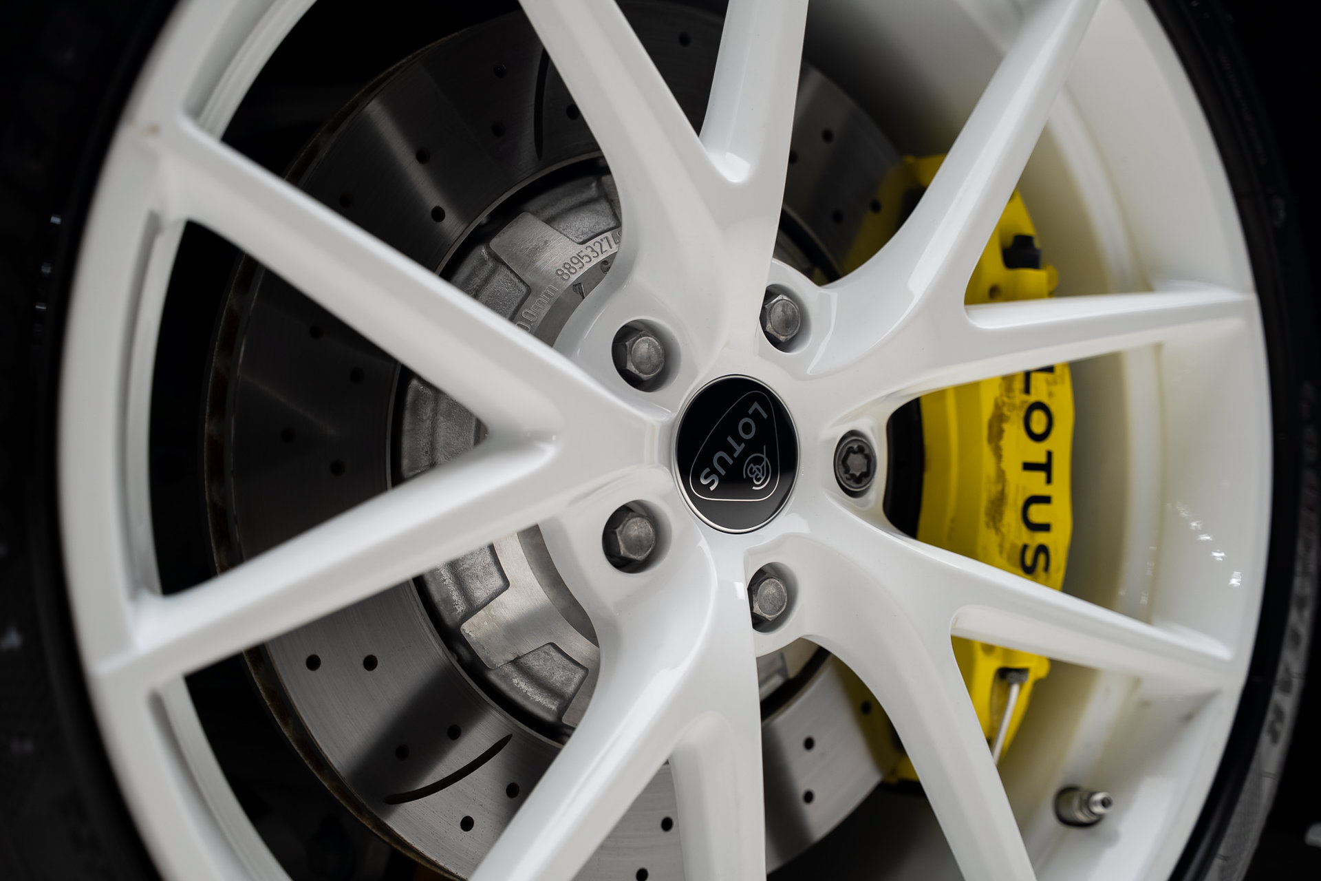 Used 2025 Lotus Emira RWD image 22