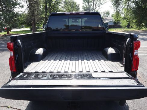 Used 2022 Chevrolet Silverado 3500 High Country w/ Safety Package II AWD/4WD image 14