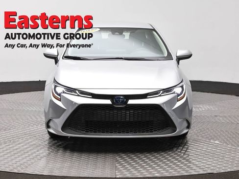 Used 2021 Toyota Corolla LE w/ Carpet Mat Package (TMS) image 2