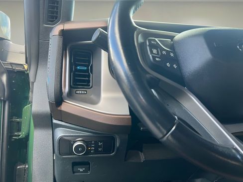 Used 2023 Ford Bronco Outer Banks image 13