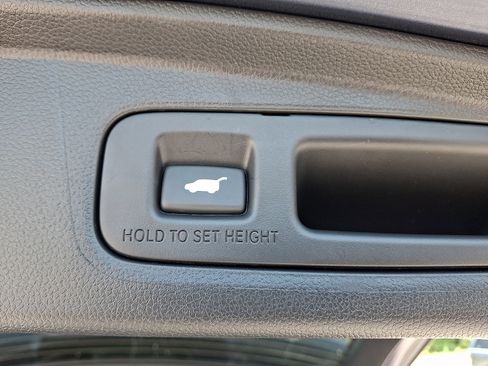 Certified 2025 Honda CR-V Sport Touring image 31