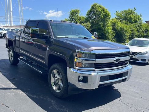 Used 2016 Chevrolet Silverado 2500 LTZ w/ Duramax Plus Package AWD/4WD image 7