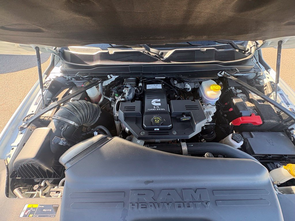 Used 2024 RAM 2500 Limited w/ Towing Technology Group AWD/4WD image 30
