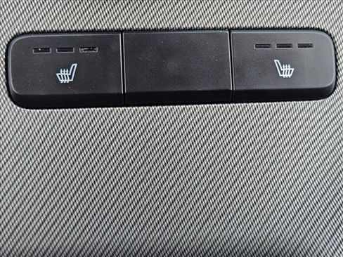 Used 2025 Hyundai Palisade SEL FWD image 14