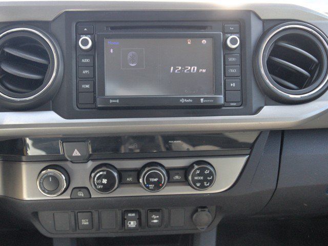 Used 2018 Toyota Tacoma SR5 AWD/4WD image 21