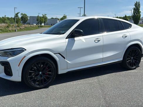 Used 2022 BMW X6 xDrive40i w/ Executive Package AWD/4WD image 12