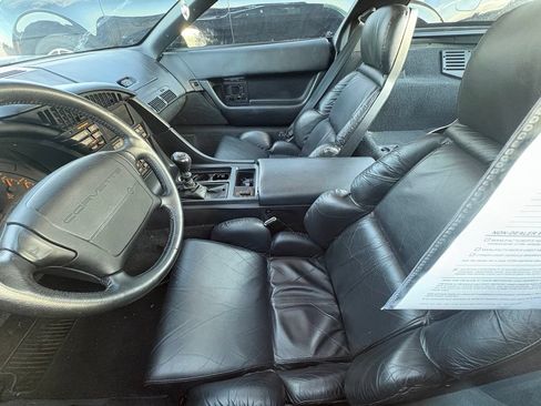 Used 1992 Chevrolet Corvette Coupe RWD image 12