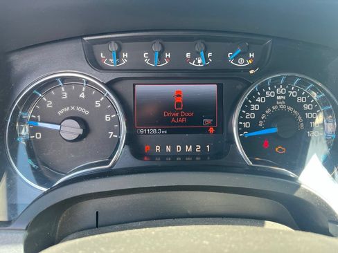 Used 2014 Ford F150 XLT w/ Equipment Group 302A Luxury AWD/4WD image 12