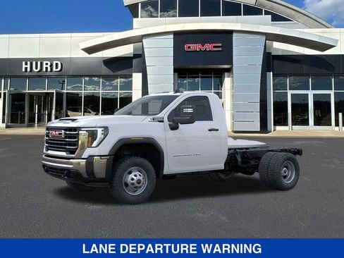 New 2025 GMC Sierra 3500 Pro w/ Convenience Package AWD/4WD image 3