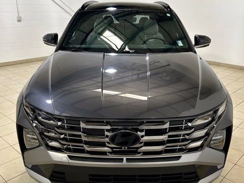 Used 2025 Hyundai Tucson Limited AWD/4WD image 8