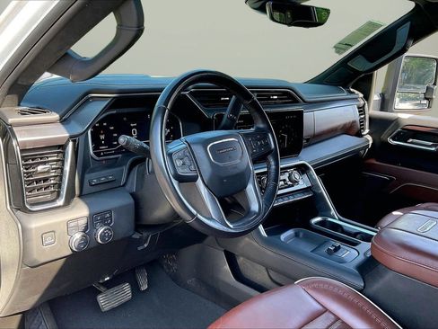 Used 2024 GMC Sierra 2500 Denali Ultimate AWD/4WD image 21