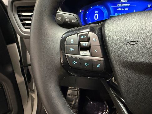 Certified 2022 Ford Escape SEL w/ Technology Package AWD/4WD image 14