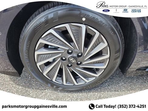 New 2025 Hyundai Sonata Limited image 33