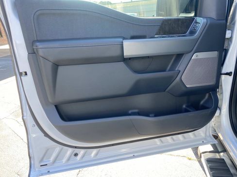 Used 2022 Ford F150 Lariat AWD/4WD image 21