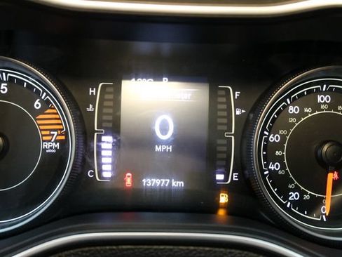 Used 2019 Jeep Cherokee Sport w/ Cold Weather Group AWD/4WD image 23