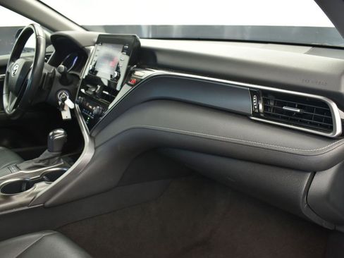 Used 2023 Toyota Camry SE image 24