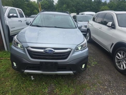 Used 2020 Subaru Outback Limited AWD/4WD image 2