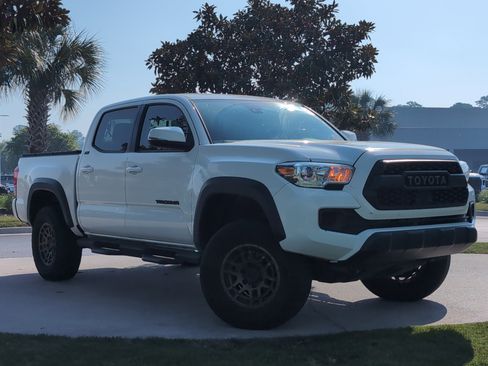 Certified 2023 Toyota Tacoma 4x4 Double Cab w/ Trail Edition image 2