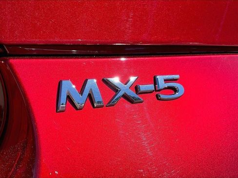 Used 2023 MAZDA MX-5 Miata Grand Touring RWD image 7