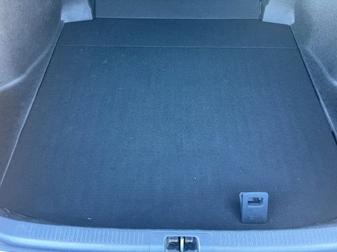 Used 2021 Toyota Camry XLE w/ Navigation Package image 5