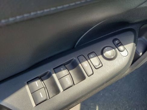 Used 2018 Honda Civic Sport Touring image 21