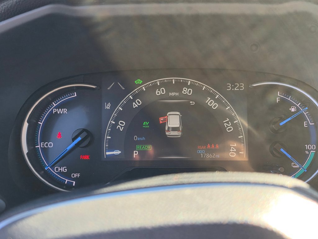 Used 2023 Toyota RAV4 SE w/ Weather & Moonroof Package AWD/4WD image 27