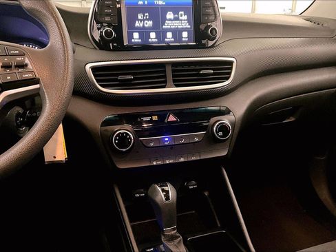 Used 2019 Hyundai Tucson SE image 6