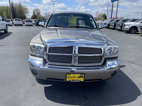 Used 2007 Dodge Dakota Laramie AWD/4WD image 3